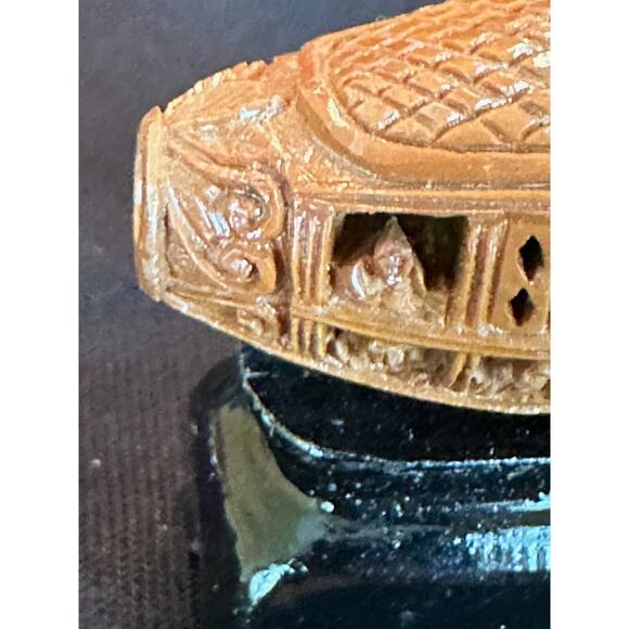 Vintage Asian Carved Olive Fruit Pit Boat‎ Sculpture with Stand Mini Figurine - Picture 8 of 11
